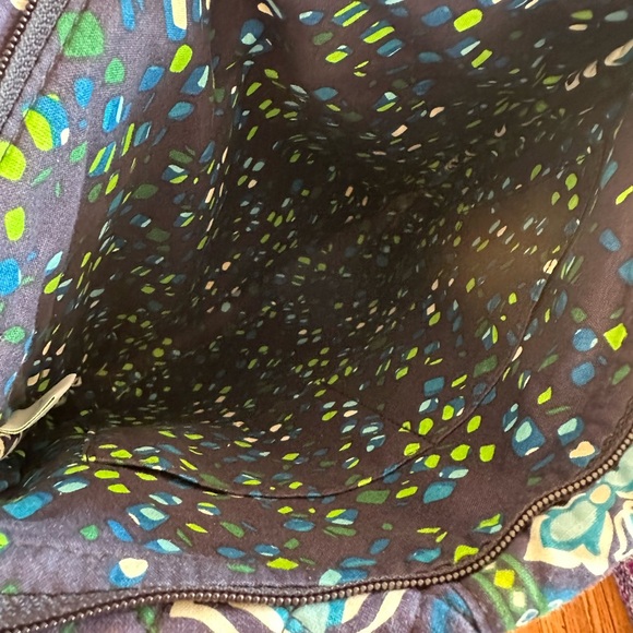 Like new Vera Bradley crossbody bag - Picture 10 of 11